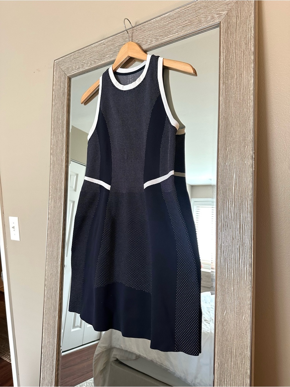 Sweaty Betty Navy And White Sleeveless Athletic Mini Dress Size Medium
